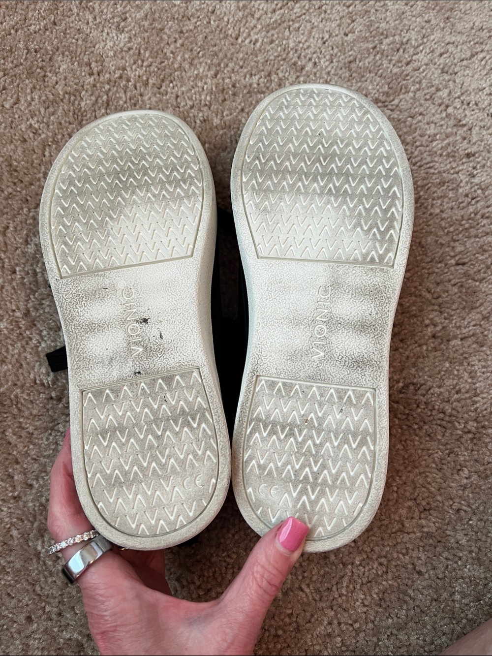 Vionic Winny Leather Sneakers - Picture 9 of 9